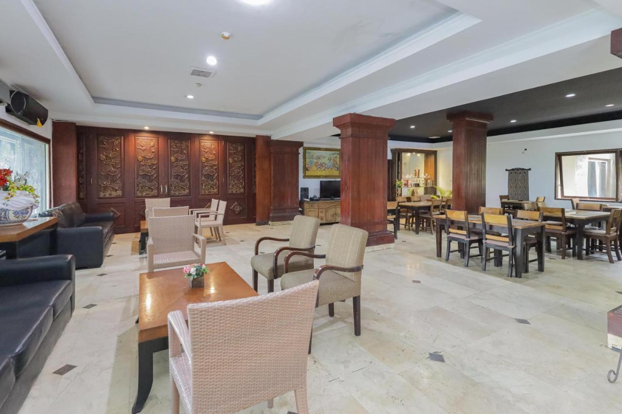 Urbanview Hotel Taman Suci Denpasar Exteriér fotografie