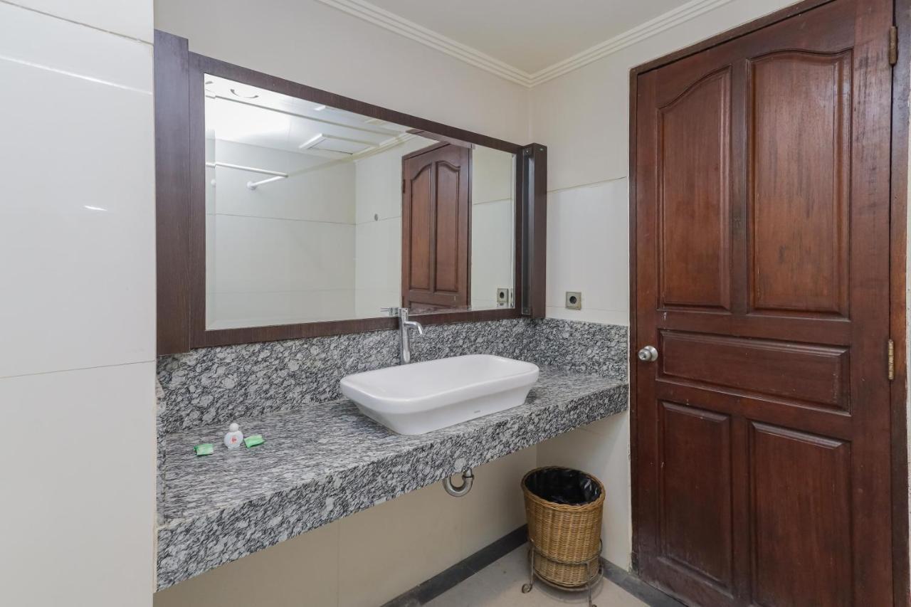 Urbanview Hotel Taman Suci Denpasar Exteriér fotografie